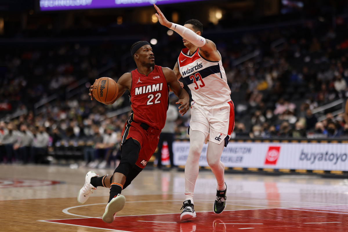 Jimmy Butler being Jimmy Buckets - USA Today